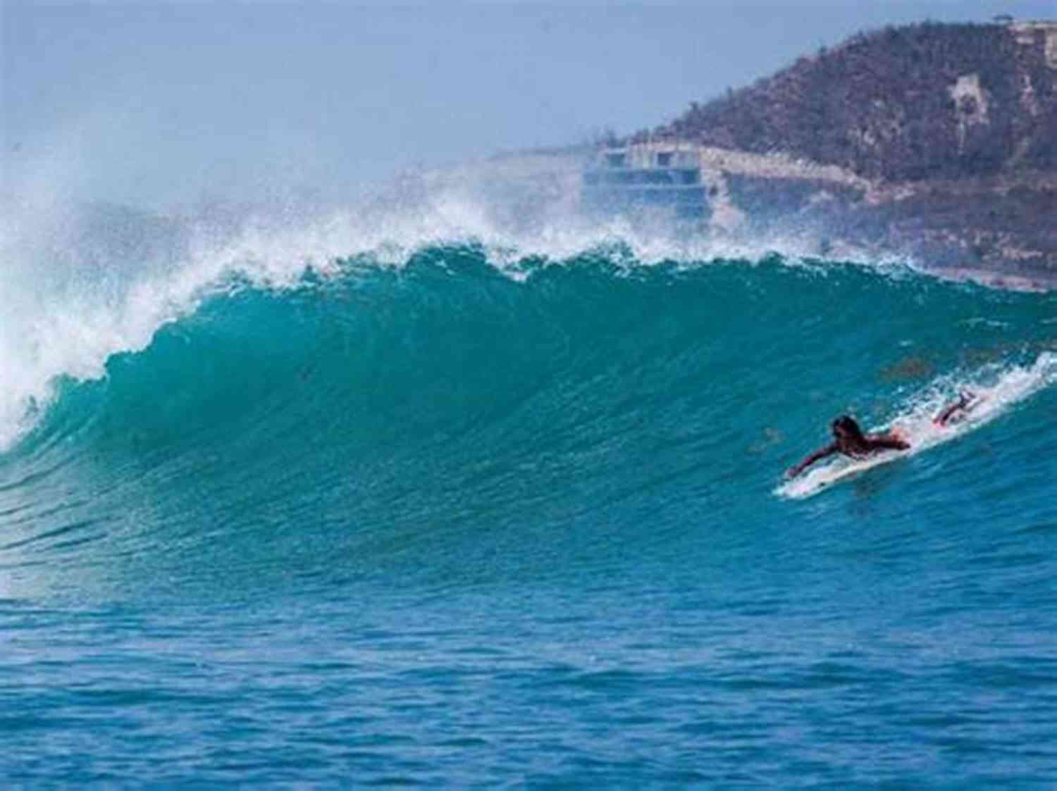 Adventures In The Philippines Conquer The Waves While Surfing Fearless: Adventures In The Philippines : A Fearless Young Woman Comes In Contact With A Muslim Extremist Group On One Of Her Many Adventures In Mindanao (Travel Adventures)