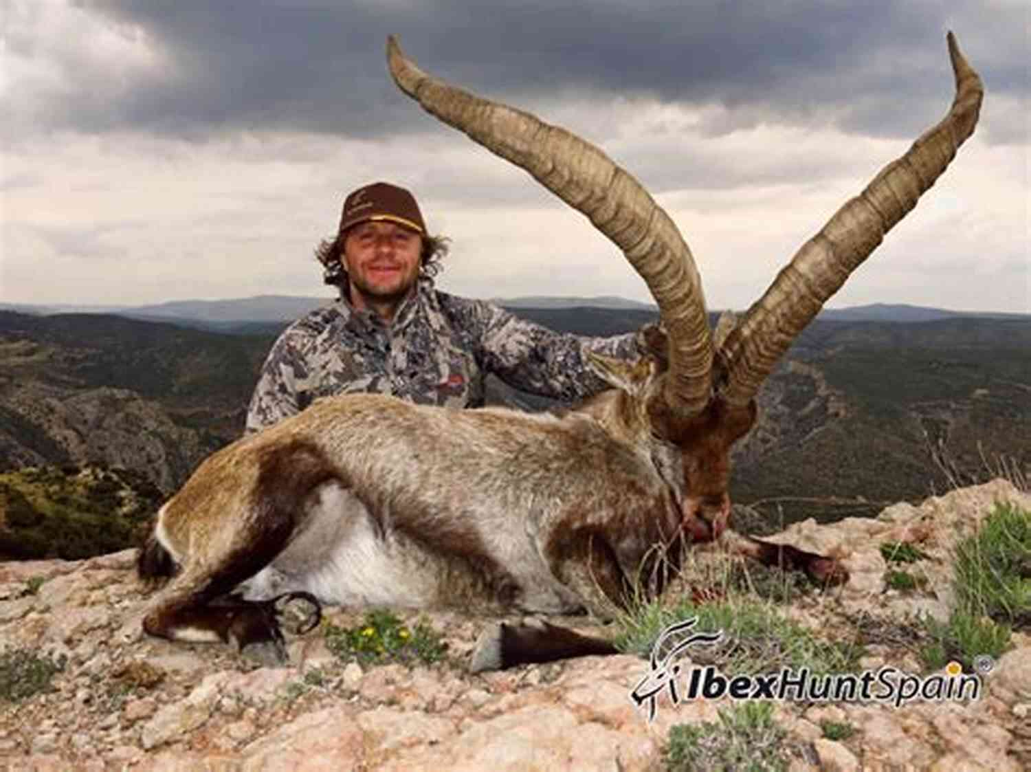 Experience The Thrill Of Beceite Ibex Hunting In Spain's Beautiful Landscapes Hunting Protocol Spain Beceite Ibex Hunt With International Wild Hunting: Huntingexperts A Home For Hunters Update 2020 (Huntingexperts A Home For Hunters Hunting Protocols 4)