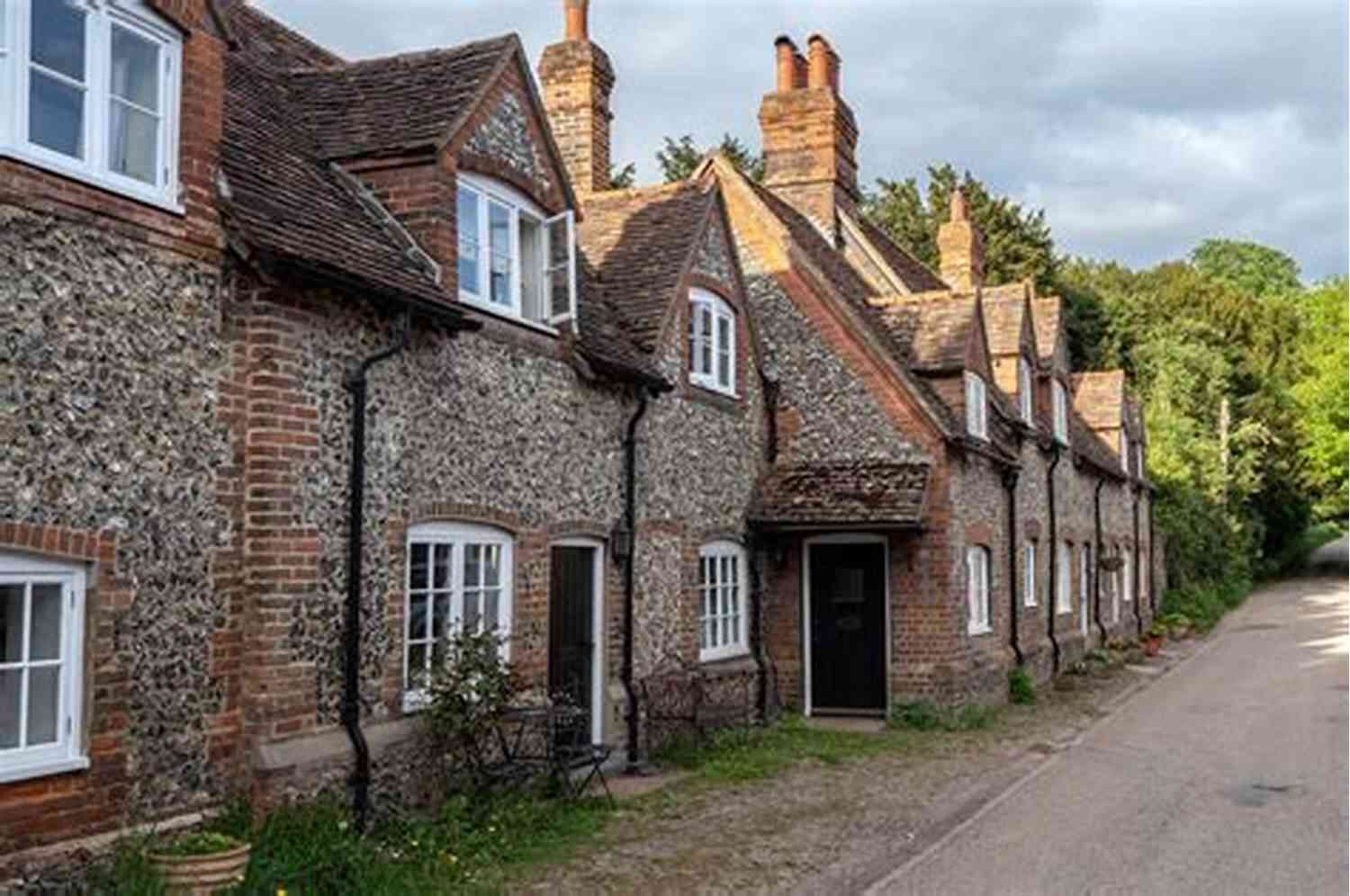 Quaint Historic Village In Buckinghamshire More Light Shining In Buckinghamshire